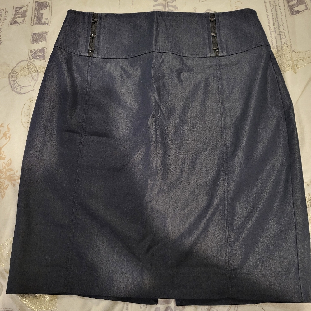 Pencil skirt